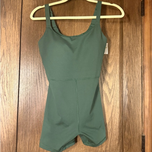 Offline by aerie the hugger scoop 5” inseam romper in sycamore - Picture 2 of 5